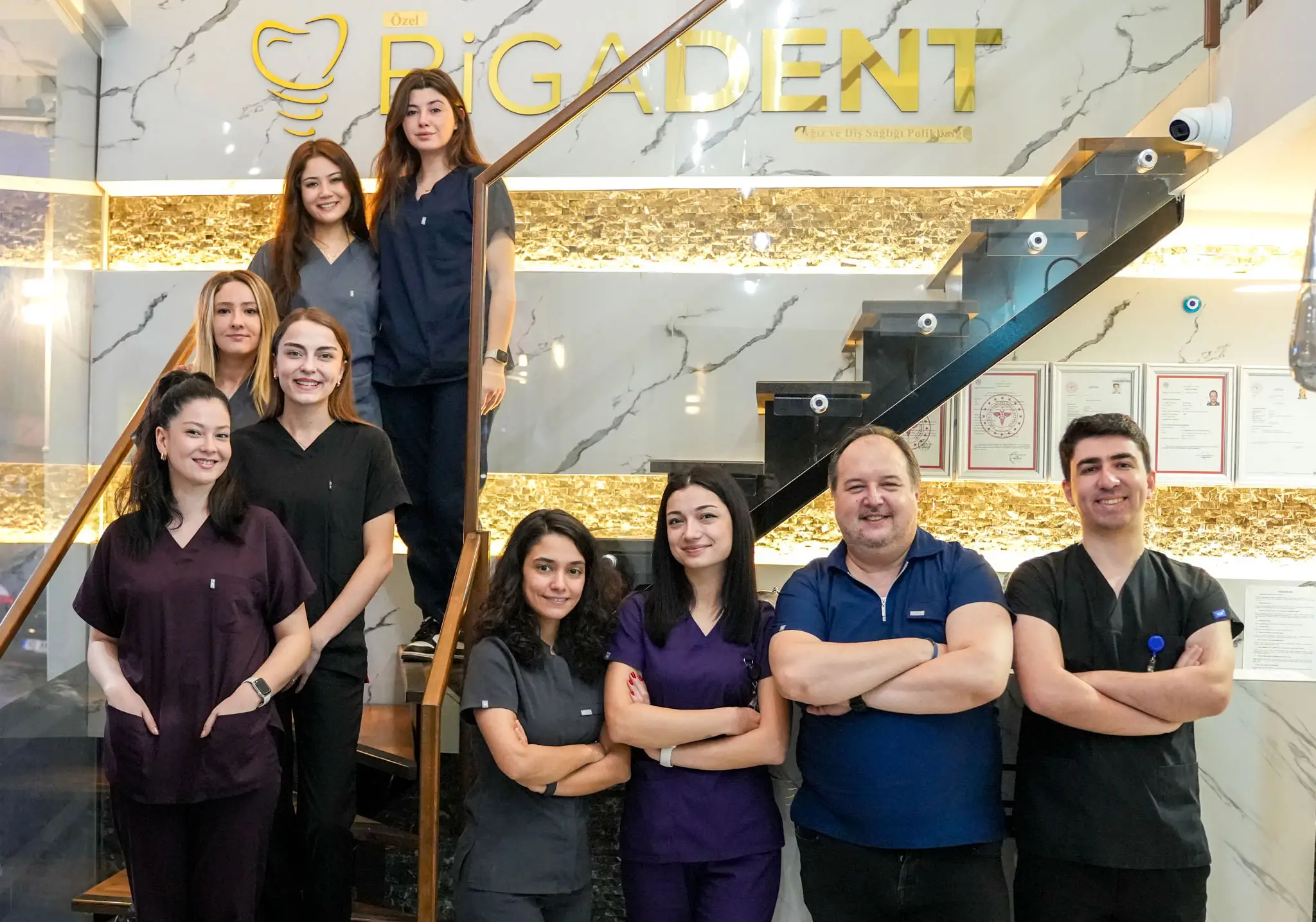 Biga Dent Ağız ve Diş Sağlığı Kliniği'ne